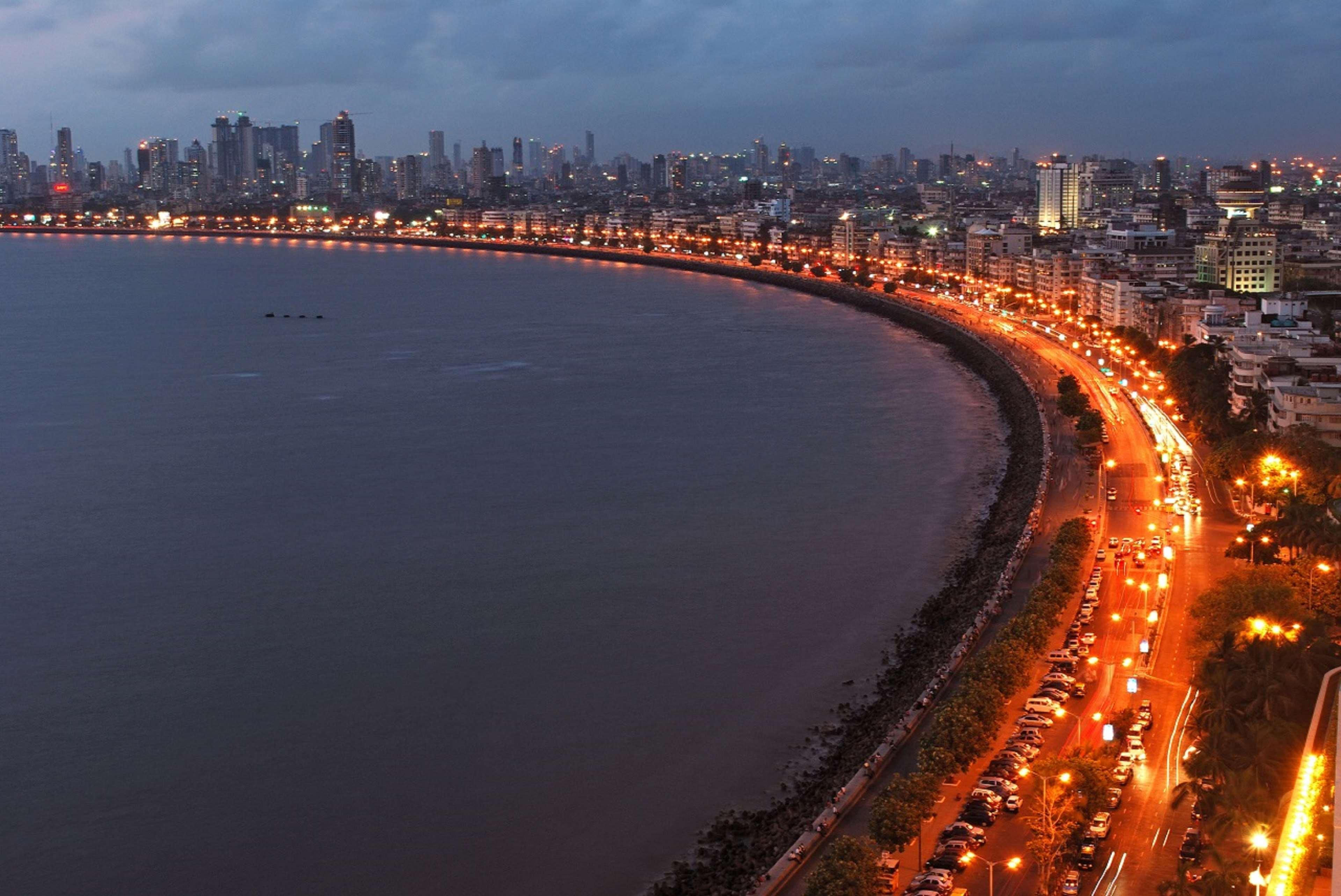 Hilton Mumbai International Airport Hotel Exterior photo Marine Drive, Mumbai