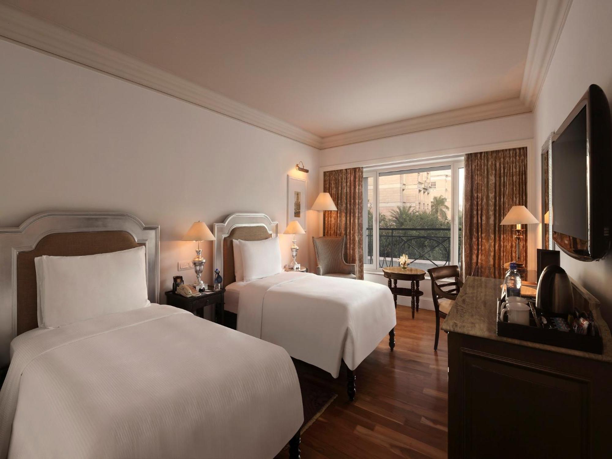 Hilton Mumbai International Airport Hotel Exterior photo Deluxe Room